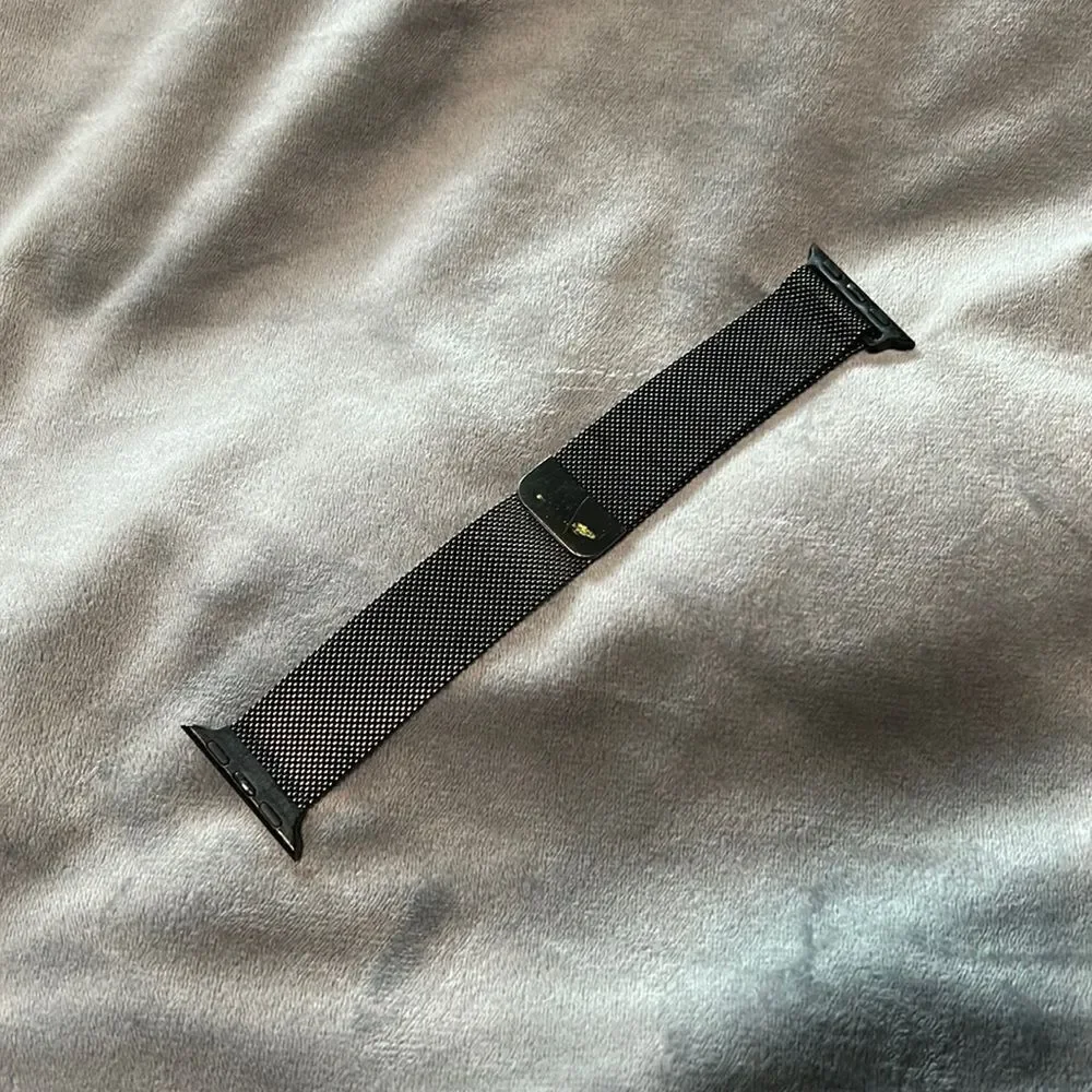 Black Metal Mesh Apple Watchband